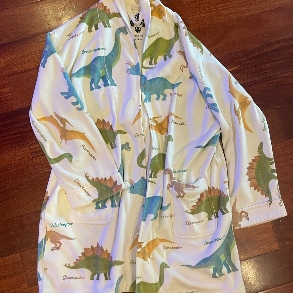 Ultra soft, like new bath robe